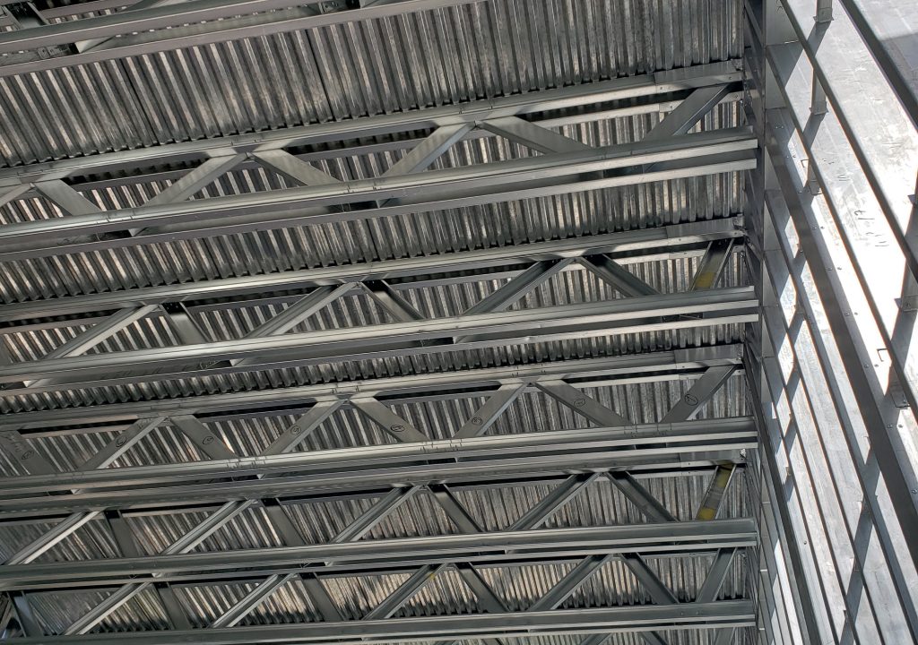 Barndominium ceiling trusses in Alabama